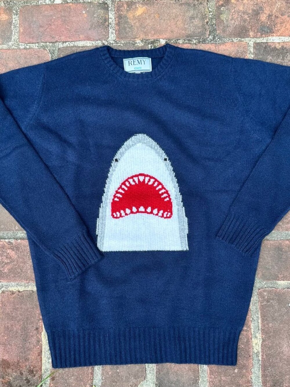 REMY 100% Cashmere Iconic Shark Crew Neck Sweater Navy Blue Multi Size Small
